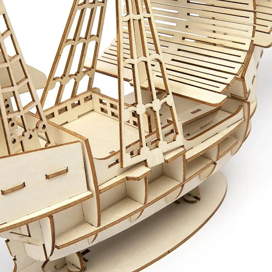 Voilier en bois de collection