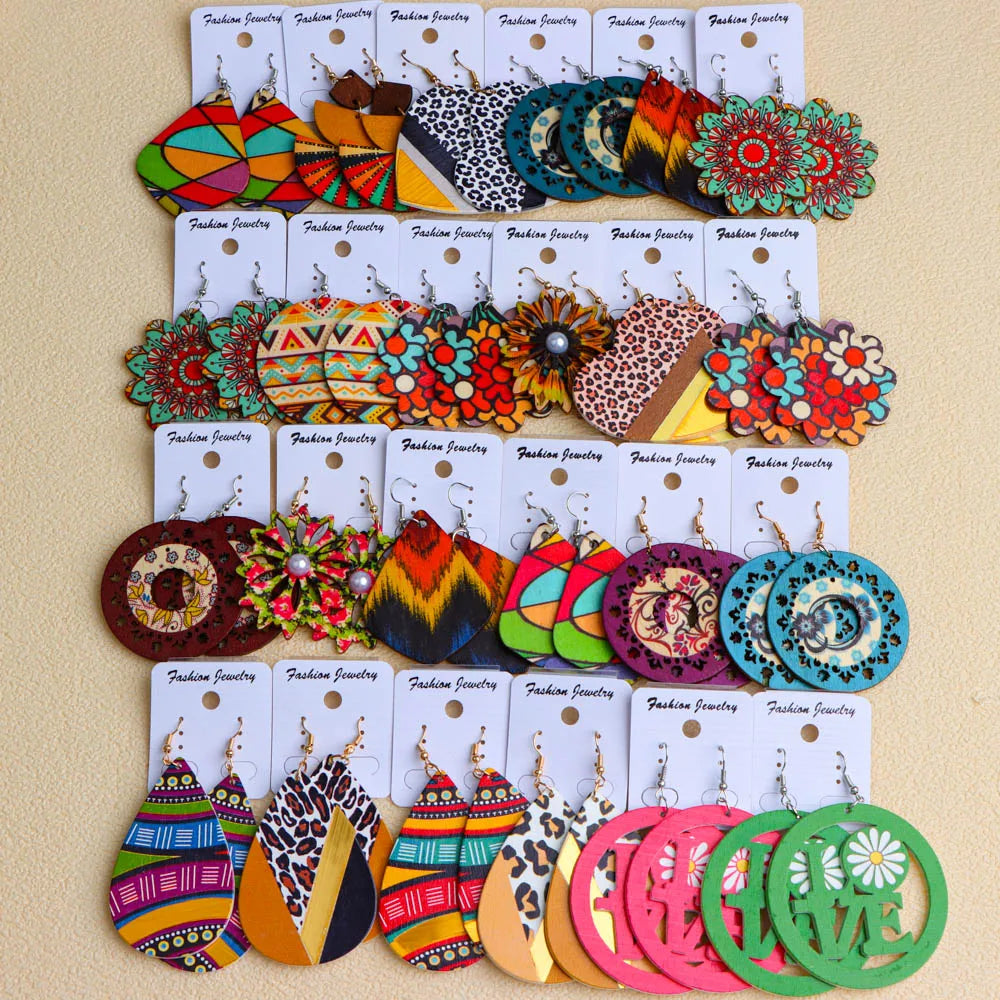 Lot de 10 paires de boucles d'oreilles en bois multicolores