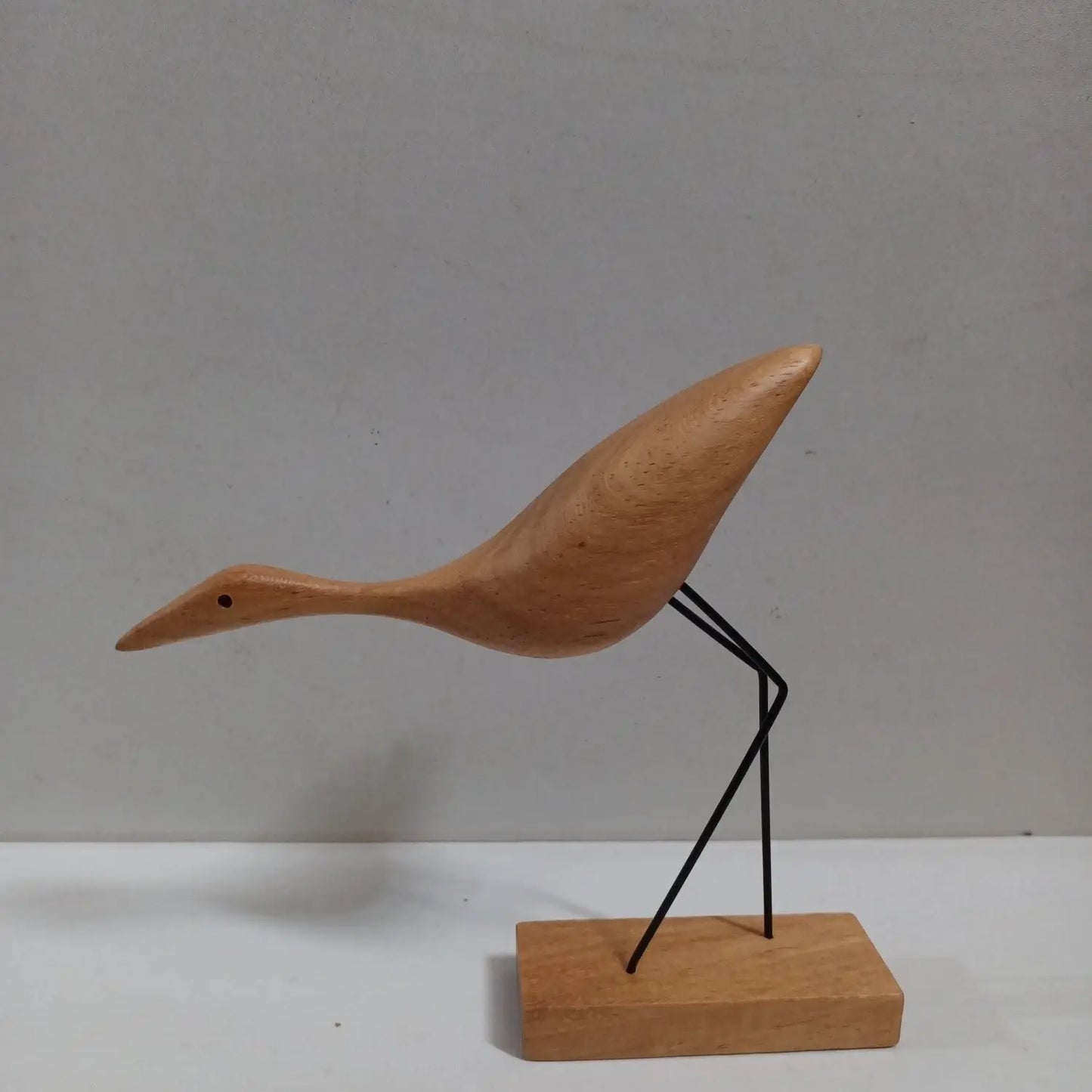 Figurine Auckland en bois massif