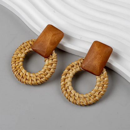 Boucles d'oreilles pendantes en rotin et bois