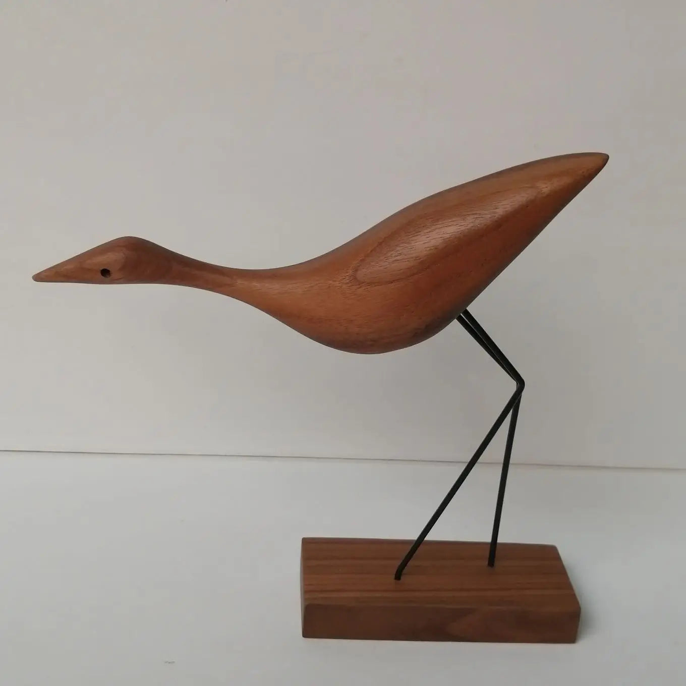 Figurine Auckland en bois massif