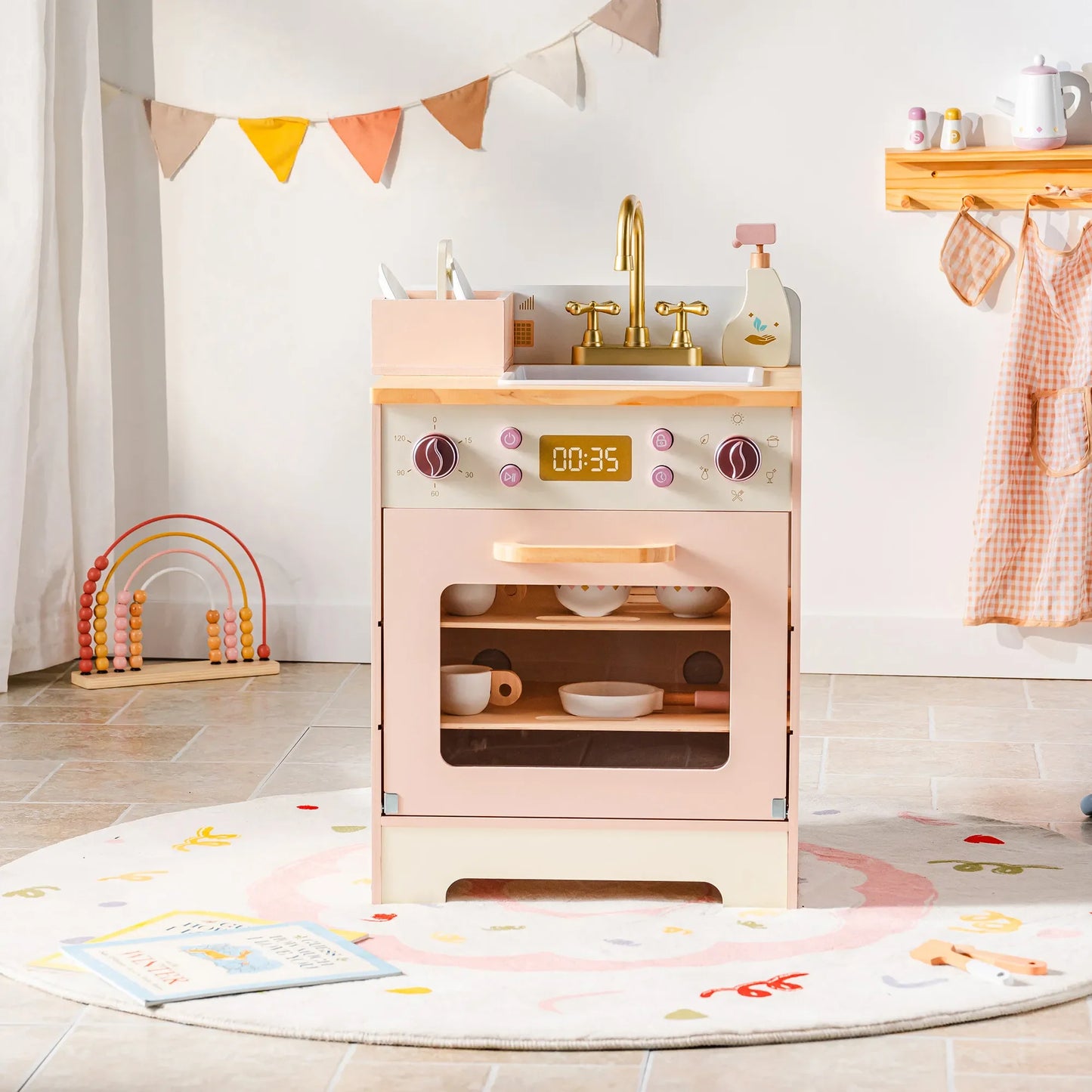 Cuisine d'angle intégrée en bois pour enfant