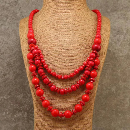 Long collier en perles de bois