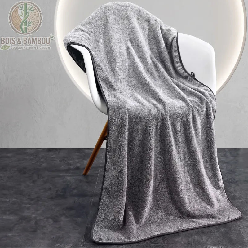 Serviette de bain en bambou coloris gris, grand format 70x140 cm