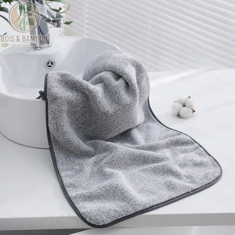 Serviette de toilette en bambou coloris gris uni, format visage