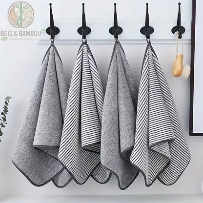 Serviette de toilette en bambou rayée, visuel principal
