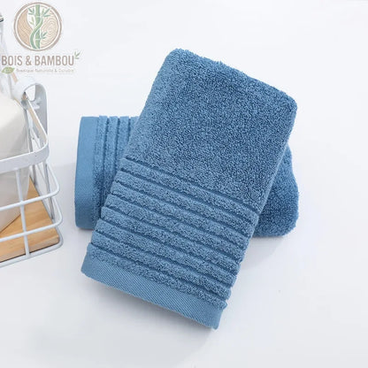 Serviette de bain en bambou coloris bleu