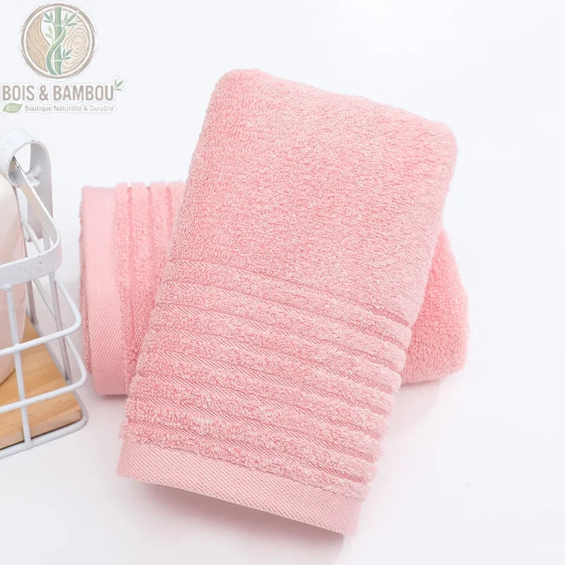 Serviette de bain en bambou coloris rose