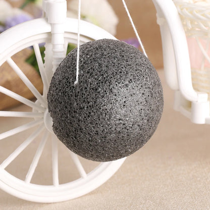 Éponge Konjac au charbon de bambou biologique