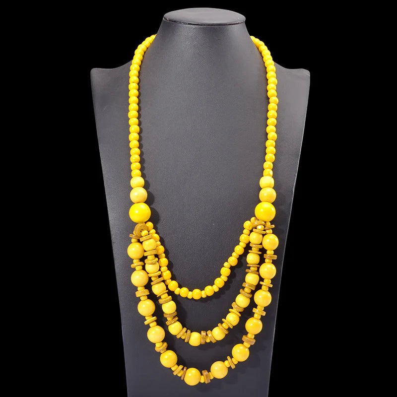 Long collier en perles de bois