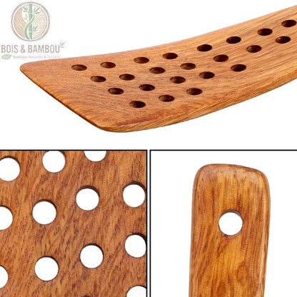 Spatule bois 24 trous gros plan perforations et manche ergonomique en bois naturel, Bois et Bambou Eco