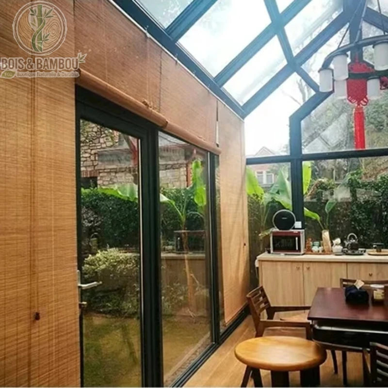 Store enrouleur bambou naturel posé véranda jardin hiver extérieur abrité bambou