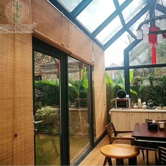 Store enrouleur bambou naturel posé véranda jardin hiver extérieur abrité bambou