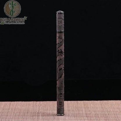 Tube encens ébène noir motif Fleurs portées, détail gravures florales sur bois massif
