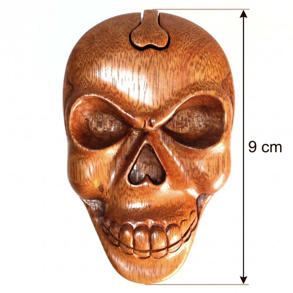 Boîte à bijoux en bois sculpté crâne, dimensions 9 par 2,5 cm