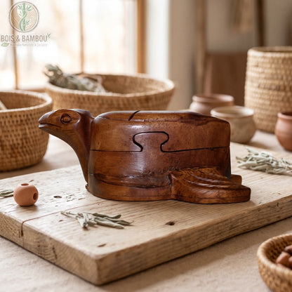 Boîte à bijoux en bois sculpté en forme de tortue, vue de profil, artisanat balinais