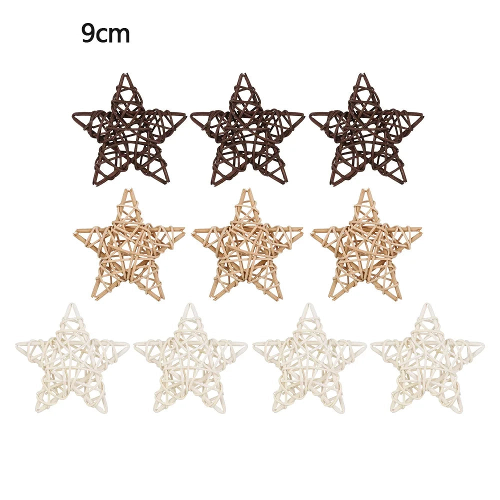 Lot de 10 étoiles en rotin de 9 cm en trois teintes