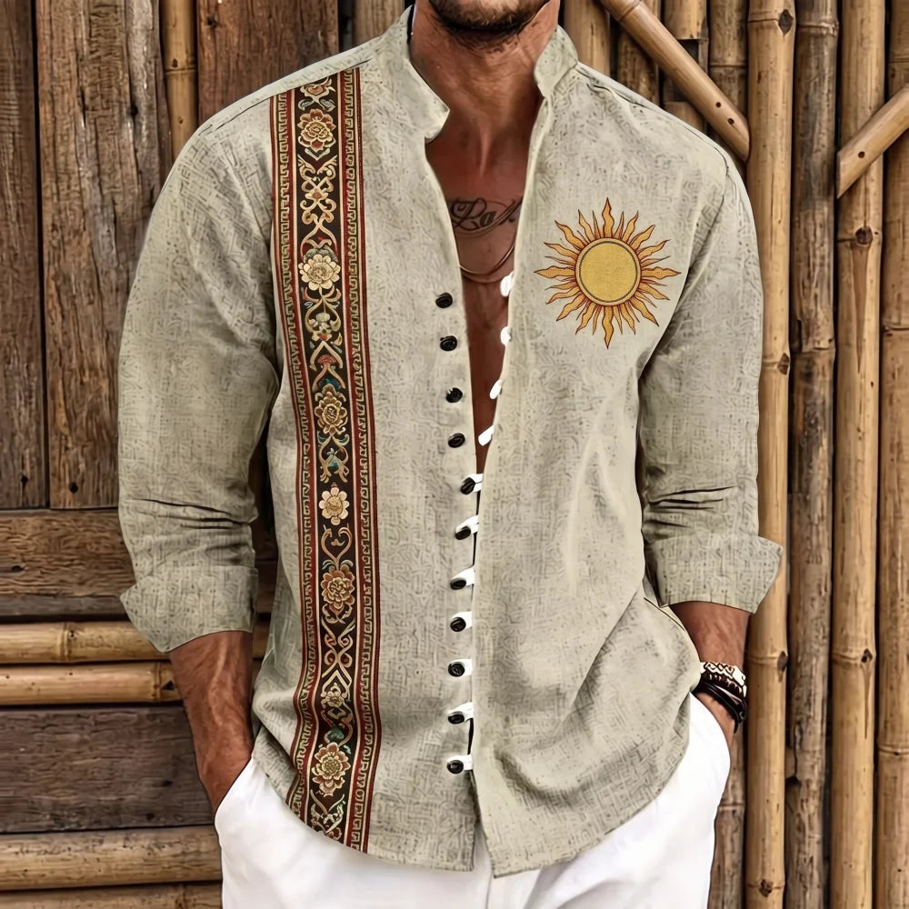 Chemise homme en fibre de bambou, bande brodée florale baroque brune et patch soleil mandala doré