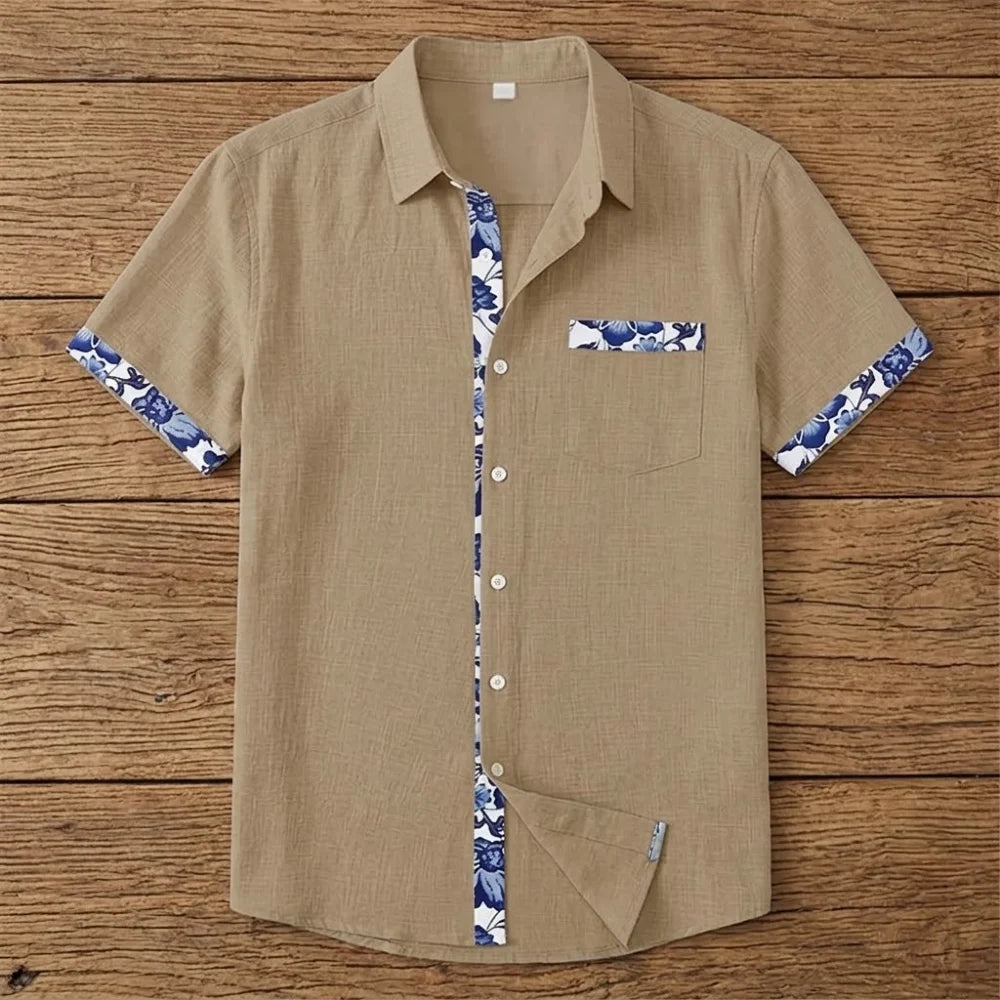 Chemise homme en fibre de bambou manches courtes beige, empiècements imprimé céramique bleu