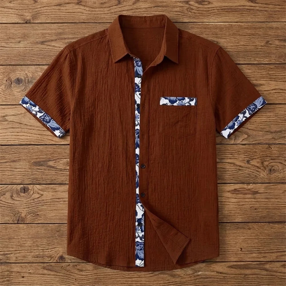 Chemise homme en fibre de bambou manches courtes marron, empiècements imprimé céramique bleu