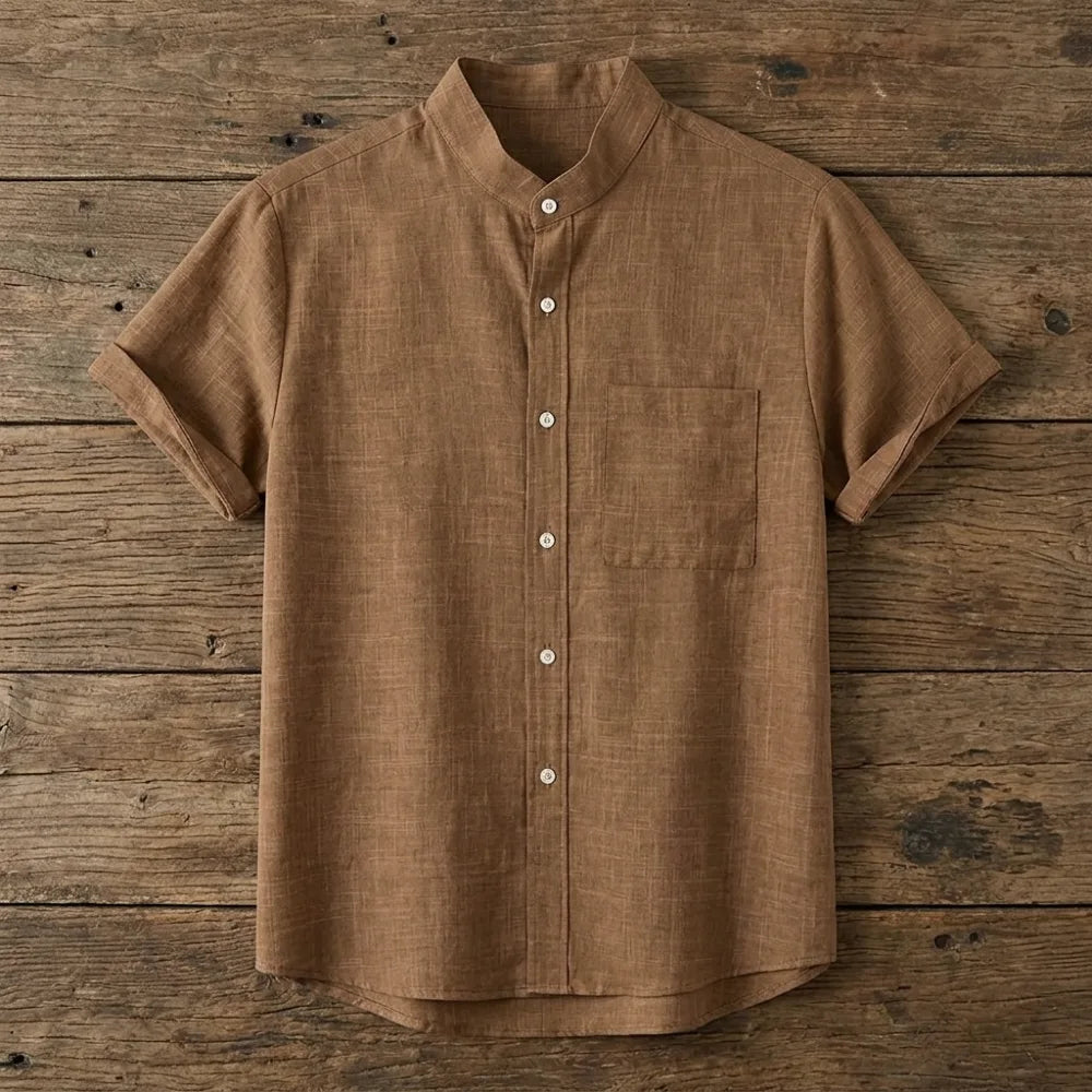 Chemise homme en fibre de bambou manches courtes unie marron foncé, col mandarin et poche poitrine