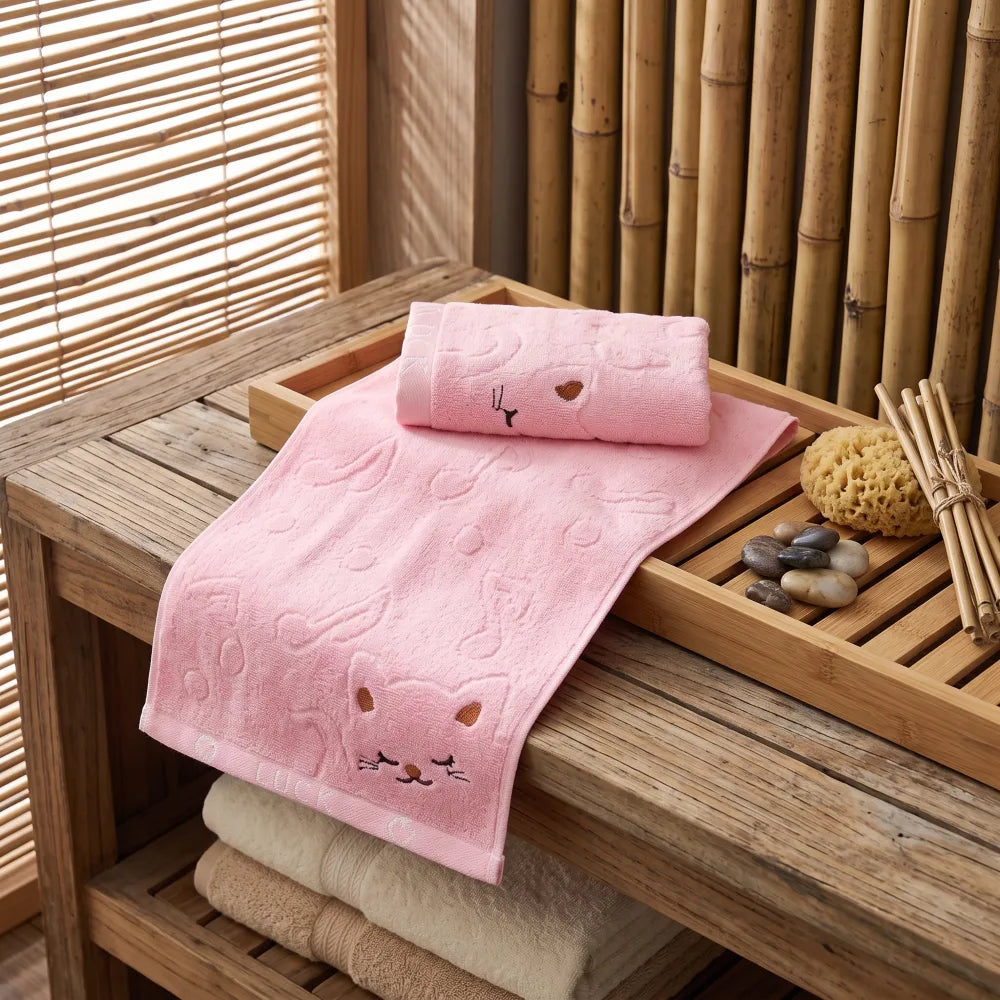 Ensemble de 2 serviettes en bambou, coloris rose, motif chat brodé, 25 par 50cm