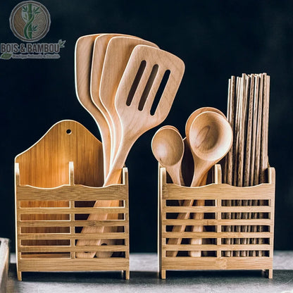 Organisateur couverts bambou 2 compartiments avec spatules et cuilleres en situation cuisine, Bois et Bambou Eco.