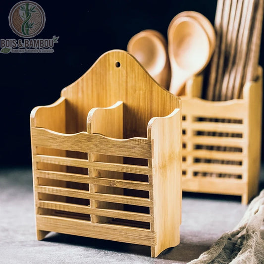 Organisateur couverts bambou gros plan compartiment avant avec cuilleres bois, base perforee, Bois et Bambou Eco.