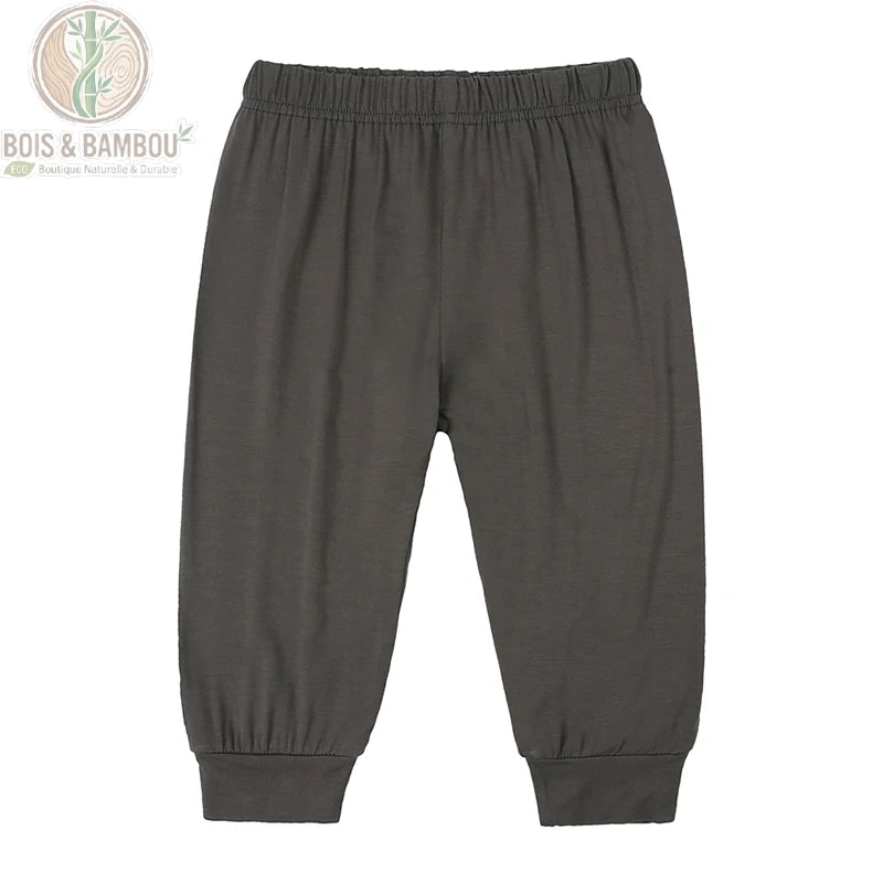 Pantalon léger bébé en fibre de bambou coloris gris foncé, ceinture élastique souple et bas resserré, coupe unisexe – Bois Et Bambou Eco