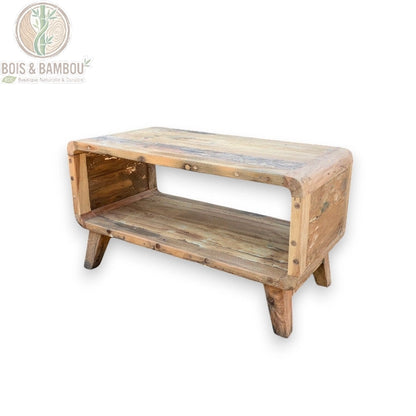 Petite table basse rectangulaire en bois recyclé à 2 niveaux sur fond blanc