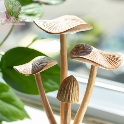 Sculpture en bois brut, détail sculpté des chapeaux de champignons veinés - Bois Et Bambou Eco