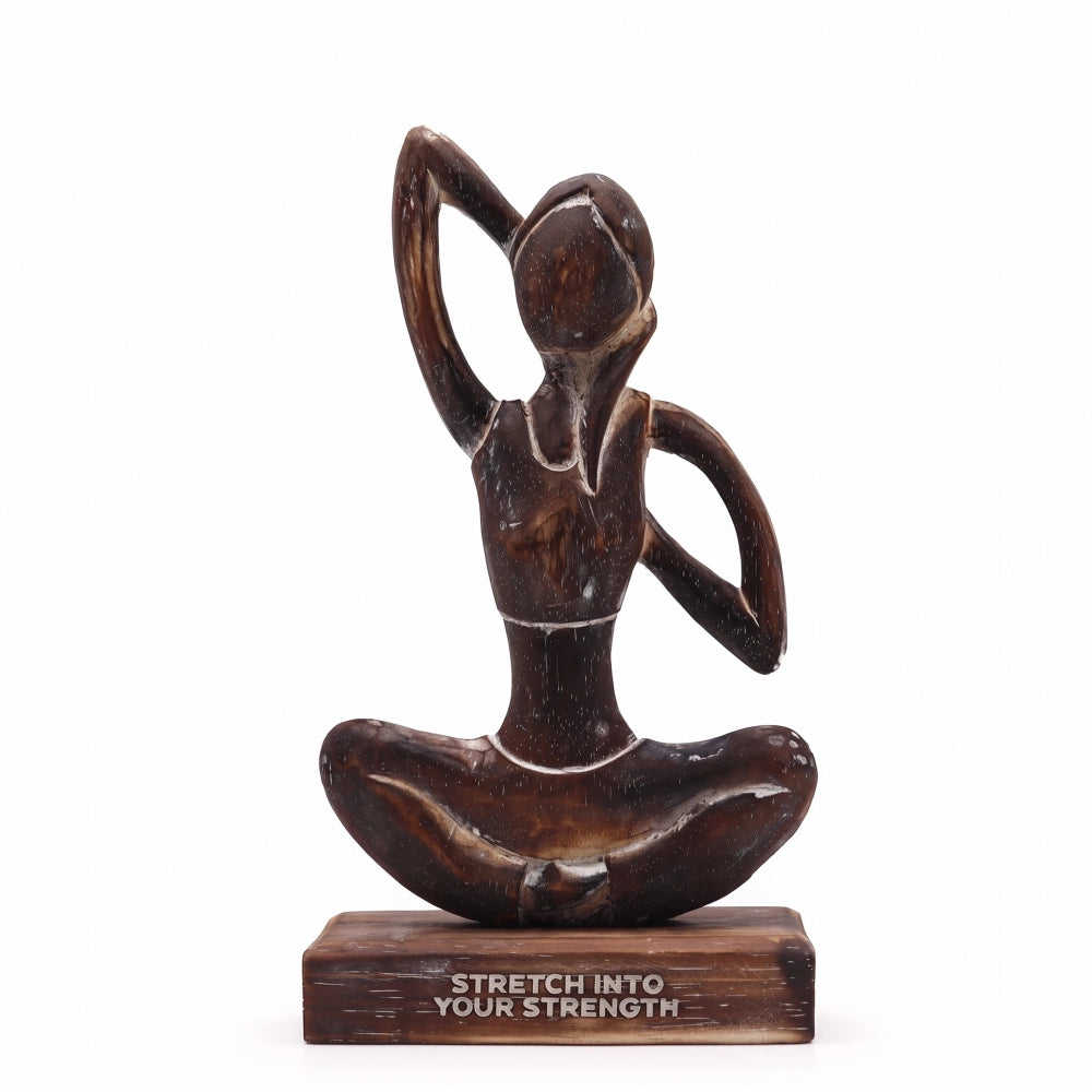 Statue de yoga en bois d'Albasia, posture Gomukhasana, socle gravé, fond blanc