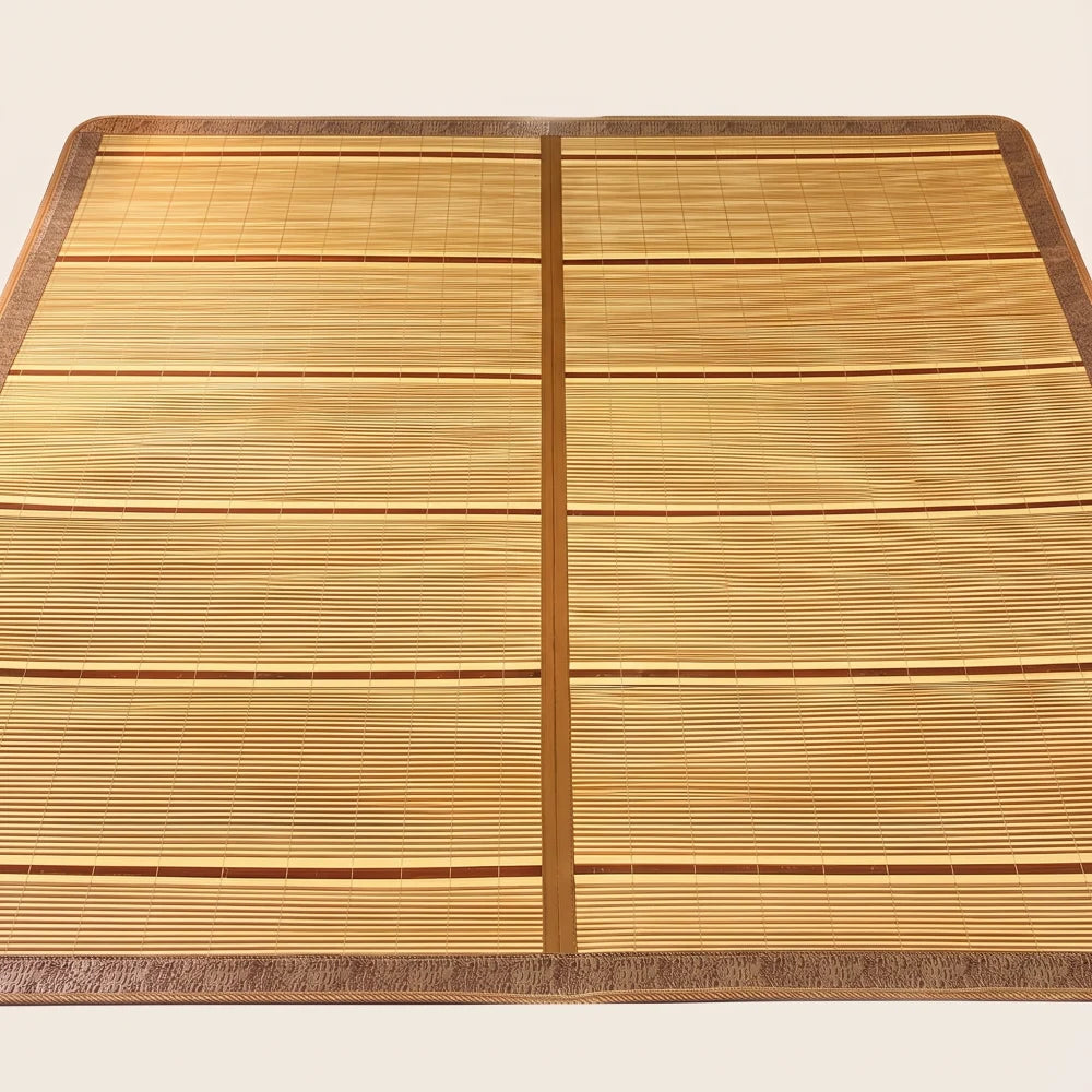 Tapis de lit bambou carbonisé bordure marron, gros plan sur la face soie glacée rafraîchissante
