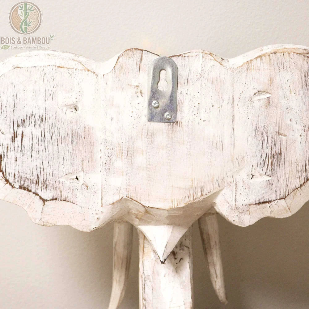 Tête d'éléphant en bois sculpté, système d'accroche murale au dos