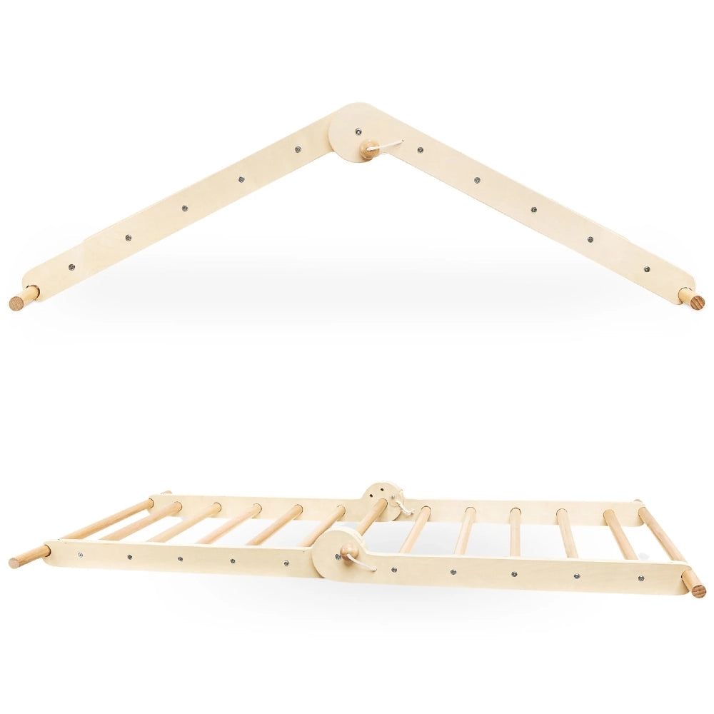 Échelle du triangle d'escalade en bois en position triangle bas et complètement dépliée à plat